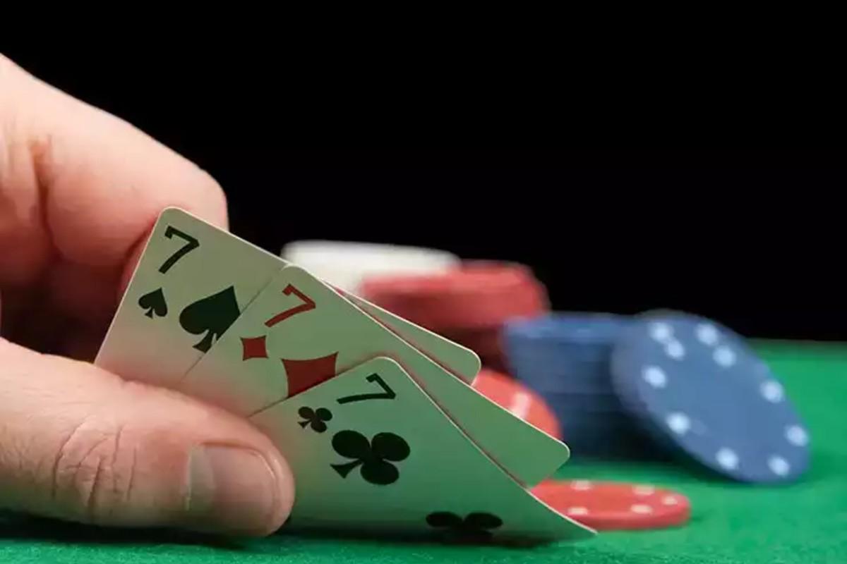 Poker-and-Teen-Patti.jpg